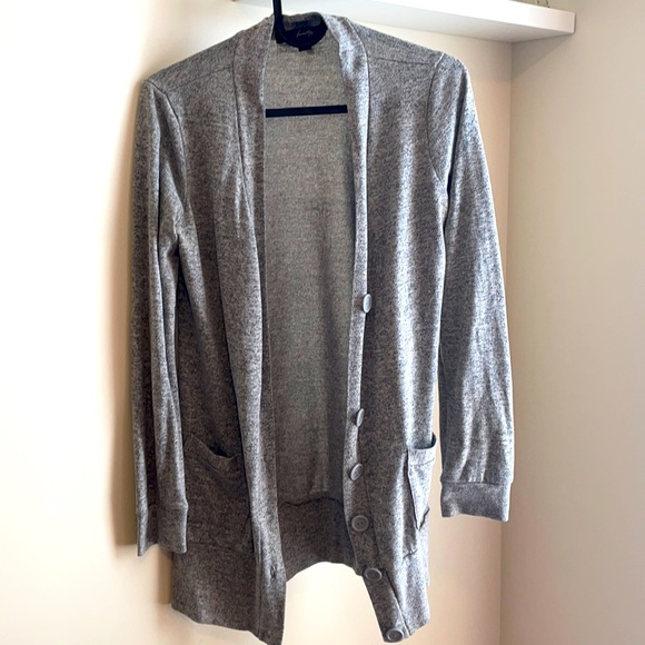 Gray cardigan/sweater - Picture 1 of 4
